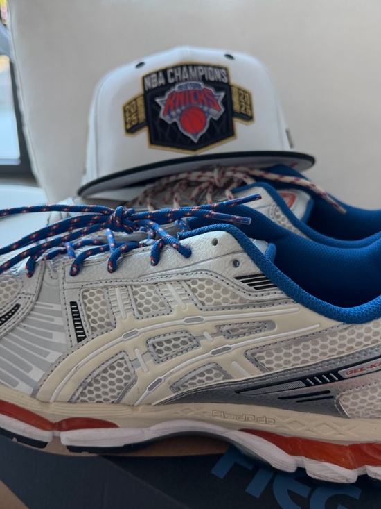 KITH X RONNIE FIEG ASICS KNICKS (rare) main image 9